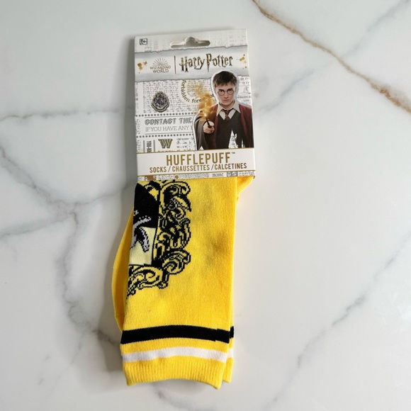 Warner Bros. Other - NWT Harry Potter Hufflepuff house socks yellow
